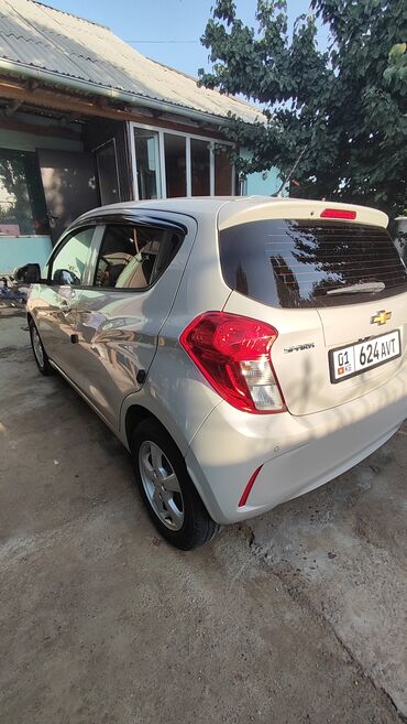 Chevrolet: Chevrolet Spark: 2019 г., 1 л, Вариатор, Бензин, Хэтчбэк — 10