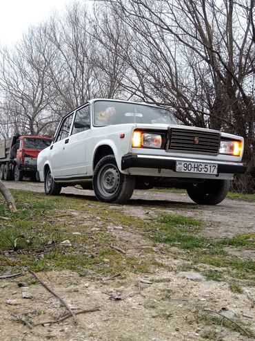 VAZ (LADA): VAZ (LADA) 2107: 1.6 l | 2010 il Sedan