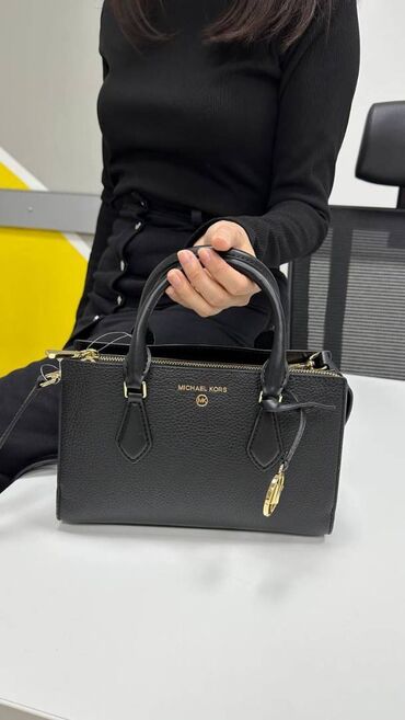 сумка женская оригинал: Классикалык сумка, Michael Kors, АКШ, Материалы: Нукура булгаары, Асыл нуска, Сыдырмалуу, Куру жөнгө салынат, Аялдарга, Жаңы