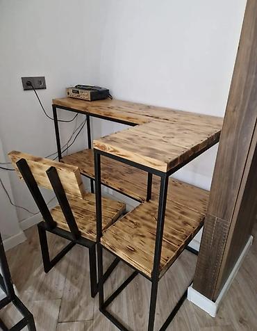 bar stullar: Loft üslubunda masa və stul dəsti. Dəst təbii görünüşlü ağac səth və — 3