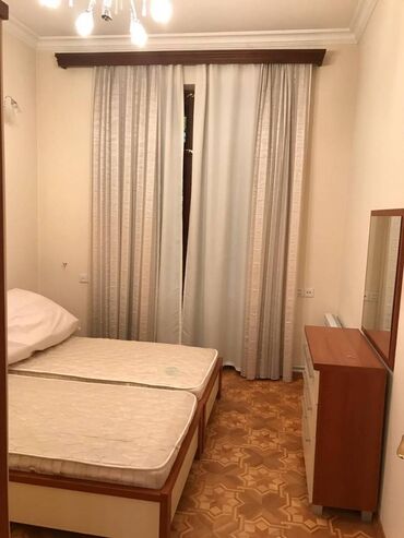 Köhnə tikili: Bakı, 3 otaqlı, Köhnə tikili, m. Elmlər Akademiyası, 110 kv. m -da lalafo.az — 5 Köhnə tikili: Bakı, 3 otaqlı, Köhnə tikili, m. Elmlər Akademiyası, 110 kv. m — 5