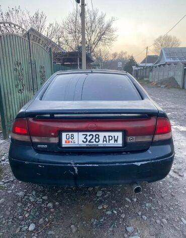 хюндай авто: Mazda 626: 1995 г., 1.8 л, Механика, Бензин, Седан