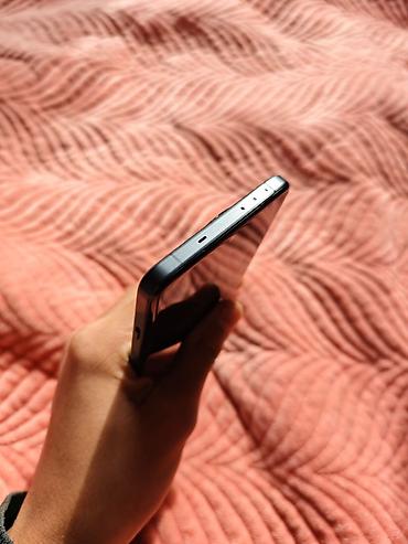 OnePlus: OnePlus 13, Б/у, 256 ГБ, цвет - Черный, 2 SIM — 12