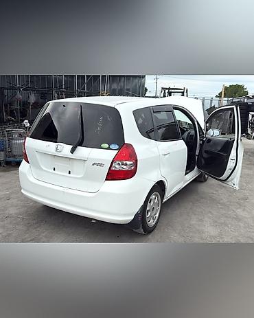 fit разбор: Хонда фит GD1 1.3 2wd белый 2004г в наличии запчасти на данное авто — 2