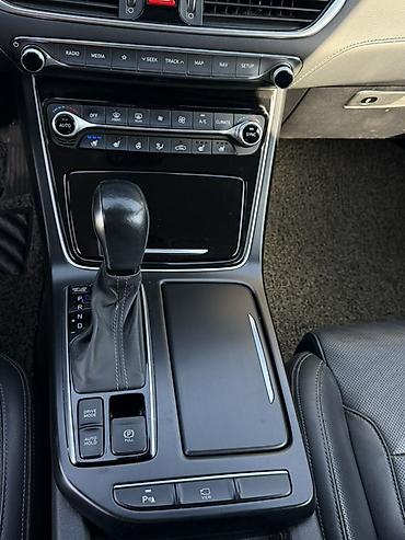 byd e1: Hyundai Grandeur: 2019 г., 2.4 л, Автомат, Бензин, Седан — 8