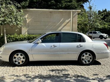 Kia: Kia Opirus: 3.8 l | 2007 il Sedan — 5