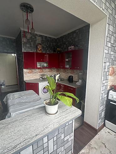 106: 2 комнаты, 60 м², Аламедин-1 мкр 106 серия, 8 этаж, Косметический ремонт — 2