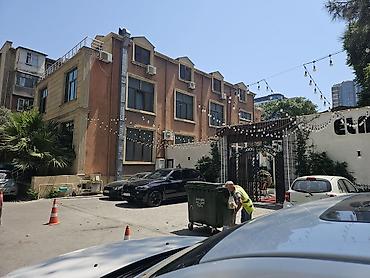 бина аз на русском: Nəsimi bazarının yaninda Azadliq prospektində icarəyə verilir — 1
