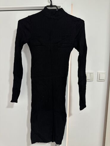 plisane haljine: XS (EU 34), color - Black, Other style, Long sleeves