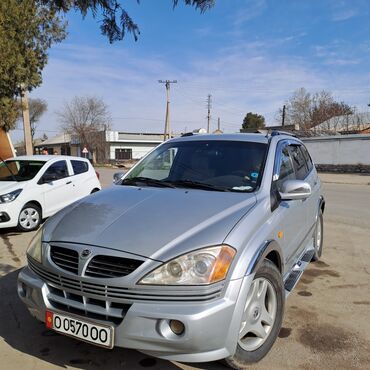 а шерв: Продается серебристый SsangYong Kyron. Этот внедорожник имеет