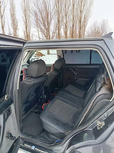 Volkswagen: Volkswagen Vento: 1992 г., 1.8 л, Седан — 4