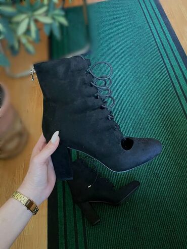 sandale h: High boots, Catwalk, 40