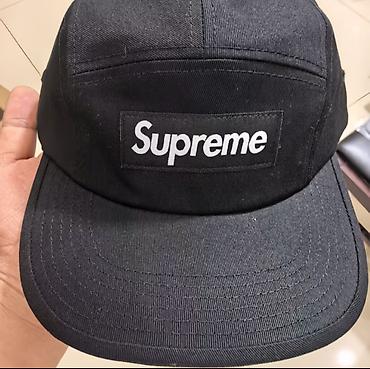 кепка восмиклинка: Кепка 5-panel Supreme, черная - Классическая 5-панельная форма с — 2