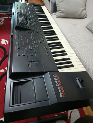 Sintezatorlar: Sintezator, Roland, İşlənmiş, Ünvandan götürmə, Ödənişli çatdırılma — 3