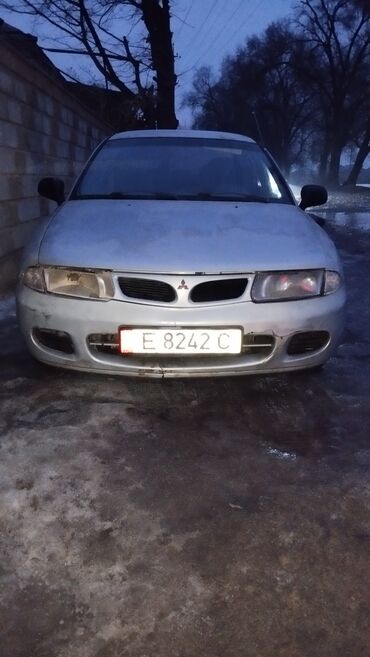 Mitsubishi: Mitsubishi Carisma: 1997 г., 1.6 л, Механика, Бензин, Седан