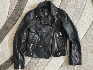 50 объявлений | lalafo.kg: Женская куртка XS, S, цвет - Черный, Zara