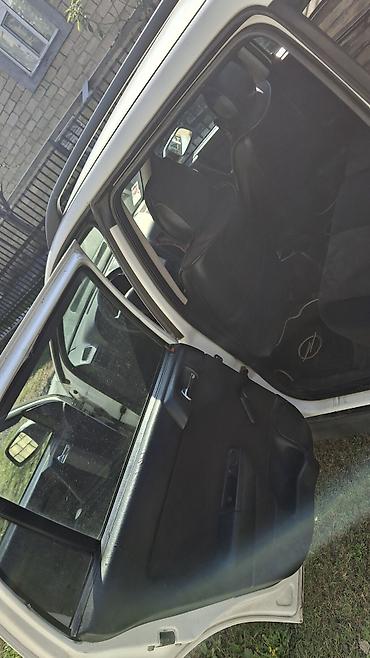 avtomobil kreditlə: Opel Astra Caravan (Universal) – ağ rəngdə, 5 qapı Mühərrik və — 10