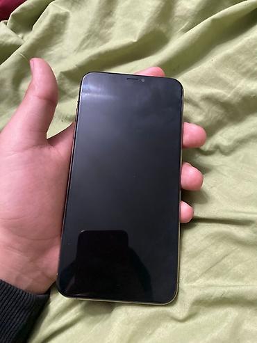 Apple iPhone: IPhone Xs, Б/у, 256 ГБ, Золотой, Чехол, 72 % — 5