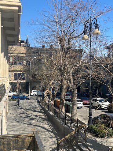 Digər kommersiya daşınmaz əmlakı: Sahibi tərəfindən icarəyə verilir: Səbayıl rayonu,Bayıl qəsəbəsi — 24