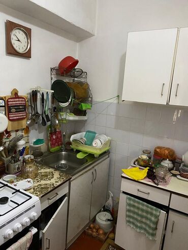 Пластиковые окна на заказ: Продаётся 4х комнатная квартира на третьем этаже, в спальном районе at lalafo.kg — 9 Пластиковые окна на заказ: Продаётся 4х комнатная квартира на третьем этаже, в спальном районе — 9