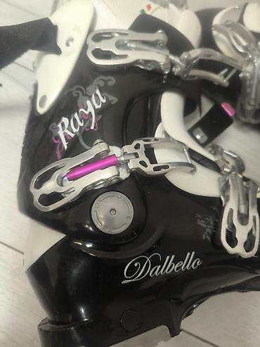 Лыжи: Atomic, Для подготовленных склонов, С креплениями — 12