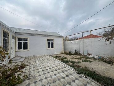 Həyət evləri və villaların satışı: Maştağa qəs. 3 otaqlı, 80 kv. m — 3