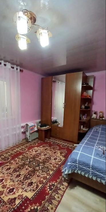 Продажа коттеджей и домов: Продаётся уютный дом в районе Карагачёвой рощи Общая площадь 80м² Две — 6