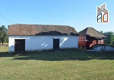 Kuće na prodaju: NA PRODAJU! Seosko domaćinstvo u Sovljaku kod Uba! Površina kuće — 11