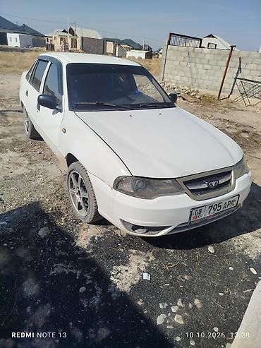 Daewoo Nexia: 2010 г., 1.6 л, Механика, Бензин, Седан