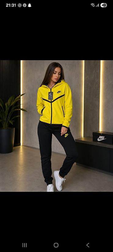 tech komplet: Ženske trenerke licra S,M,L,XL,XXL veličine za samo 3800 din
pb — 4