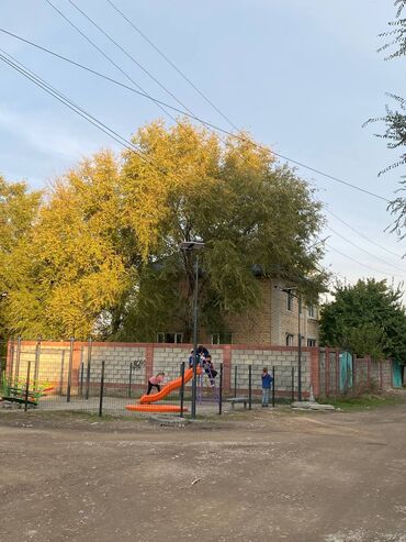 алма атинка село ленинское луговое дом: Дом, 200 м², 8 комнат, Собственник, Старый ремонт