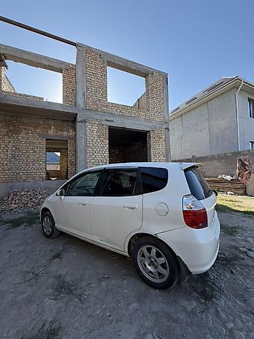 byd leopard 5 бишкек: Honda Fit: 2002 г., 1.3 л, Автомат, Бензин, Хэтчбэк — 1
