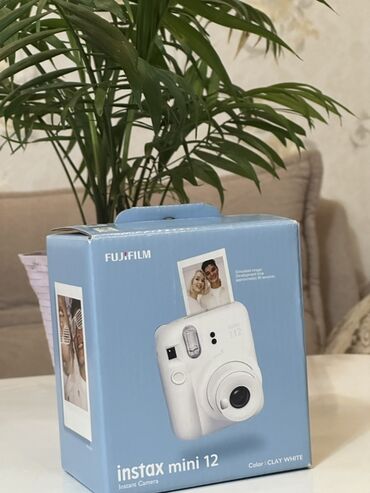 фотобокс для фото: Фотоаппарат моментальной печати Fujifilm Instax Mini 12 в белом цвете