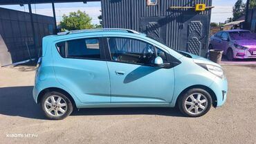 авто заратка: Chevrolet Spark: 2010 г., 1 л, Автомат, Бензин, Хетчбек