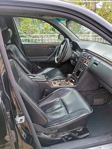 Mercedes-Benz: Mercedes-Benz E-Class: 2001 г., Седан — 9