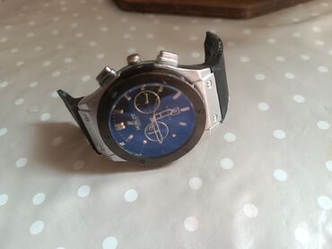 Tavalar: HUBLOT QOL SATI 20. 
ZABCAS KİMİ. SATLIR. UNVAN YENİ YASAMAL