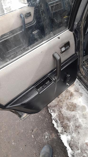 Audi: Audi 100: 1986 г., 2 л, Седан — 6