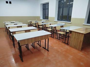 Комплект парт и стульев: Учебные парты и стулья для классов и учебных центров. - Модели — 9