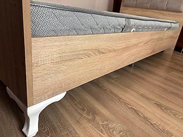 Çarpayılar: Bir nəfərlik çarpayı və döşək dəsti - Ölçü: təqribi 90x200 sm (bir — 4