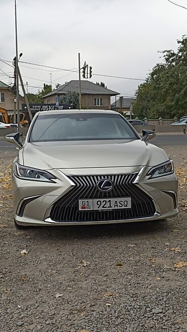 обмен автомобилей с доплатой: Lexus ES: 2018 г., 2.5 л, Типтроник, Гибрид, Седан