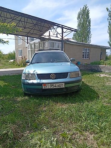 баа: Volkswagen Passat Variant: 2000 г., 1.6 л, Кол менен иштөөчү, Бензин, Универсал — 2