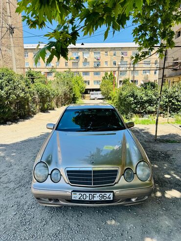 Avtomobil satışı: Mersedes Benz 2000 il. Mator karofka salamatdi. Oz masinimdir Ciddi