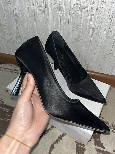 Жеке буюмдар: Туфли-лодочки ZARA - Цвет: черный - Материал верха: бархат/велюр - — 1