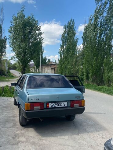 ВАЗ (ЛАДА): ВАЗ (ЛАДА) 21099: 2002 г., 1.5 л, Механика, Бензин, Седан