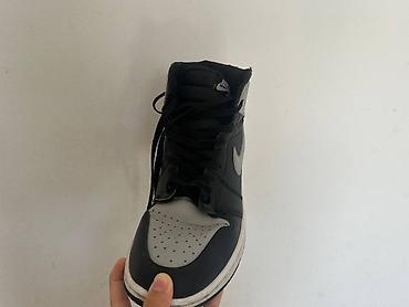 aj1: Nike Air Jordan 1 High, цветовая схема Black/Grey. - Высокие — 4
