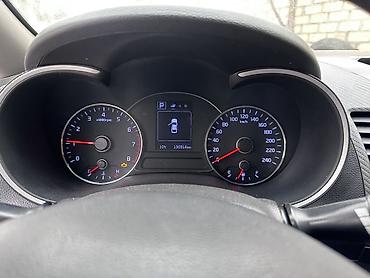 Другие детали салона: Kia (интерьер и оснащение салона) - Центральная мультимедийная — 3