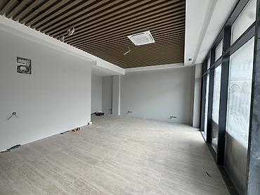 ахунбаева 1902: Сдаю The entire office: 520 м², В бизнес центре, С ремонтом — 5