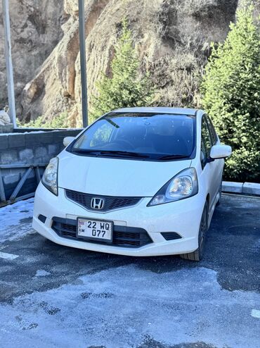 головка портер 1: Honda Fit: 2009 г., 1.5 л, Вариатор, Бензин, Хетчбек