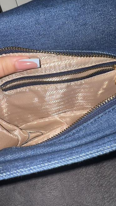 canta armani: Orginal Prada çiyin çantası 1200€ alınıb endirim olunacaq - Material — 4