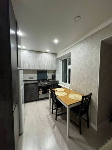Продажа квартир: 2 комнаты, 43 м², Хрущевка, 3 этаж, Евроремонт